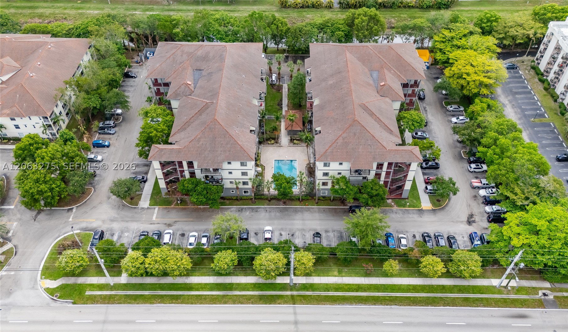 2851 Riverside Dr 207-N Property Photo 1
