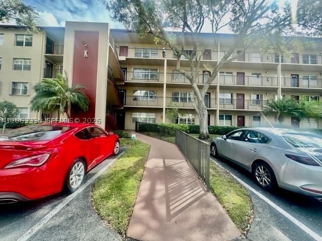 801 SW 133rd Ter 105K Property Photo 1