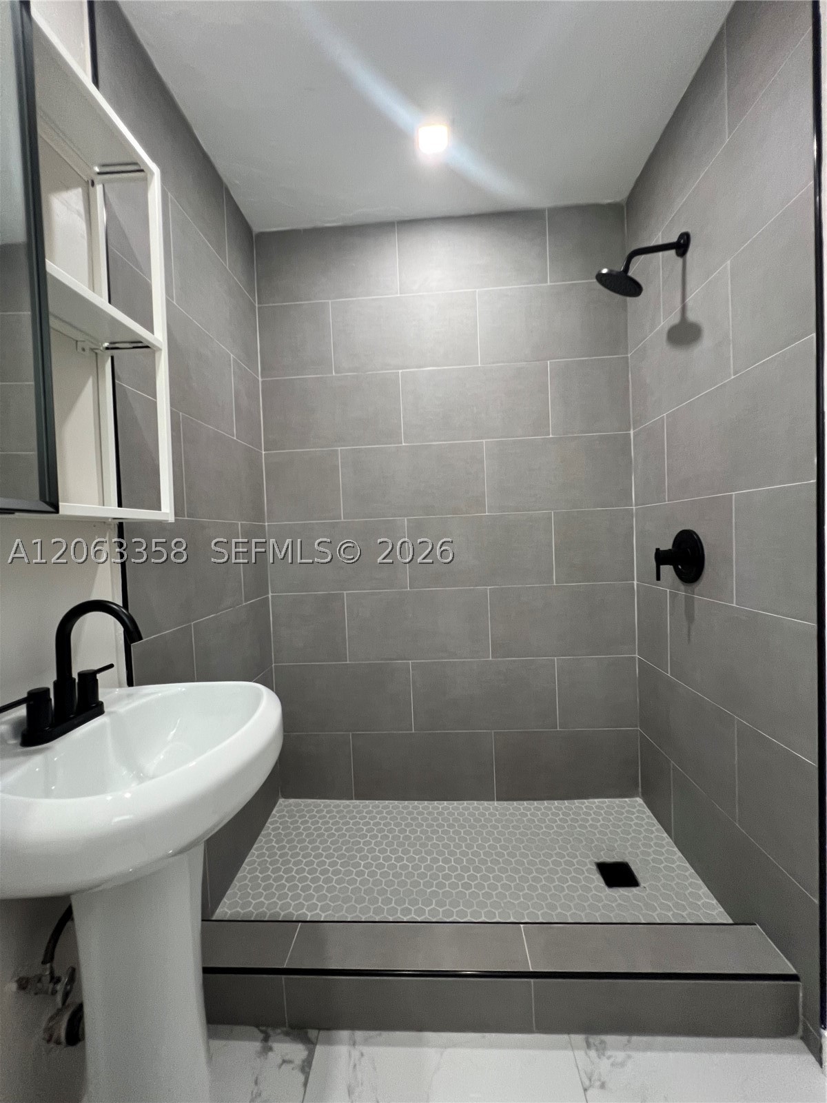 150 Ne 59th St Property Photo 31