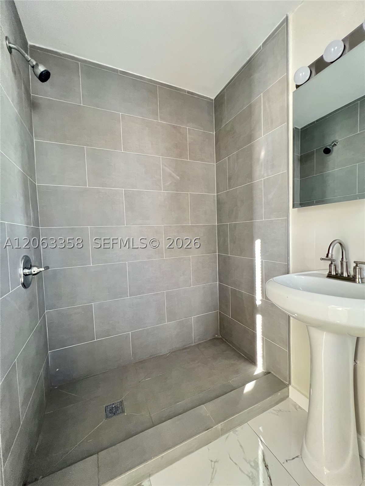150 Ne 59th St Property Photo 52