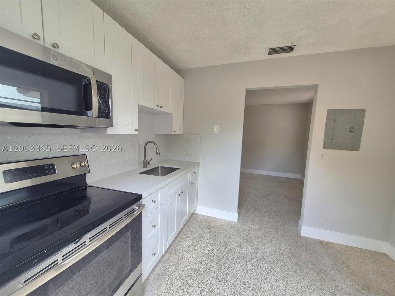 1715 Sw 4th St 1717 Property Photo 8