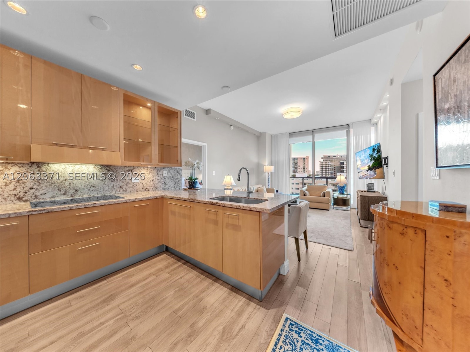 A12063371 Property Photo 6