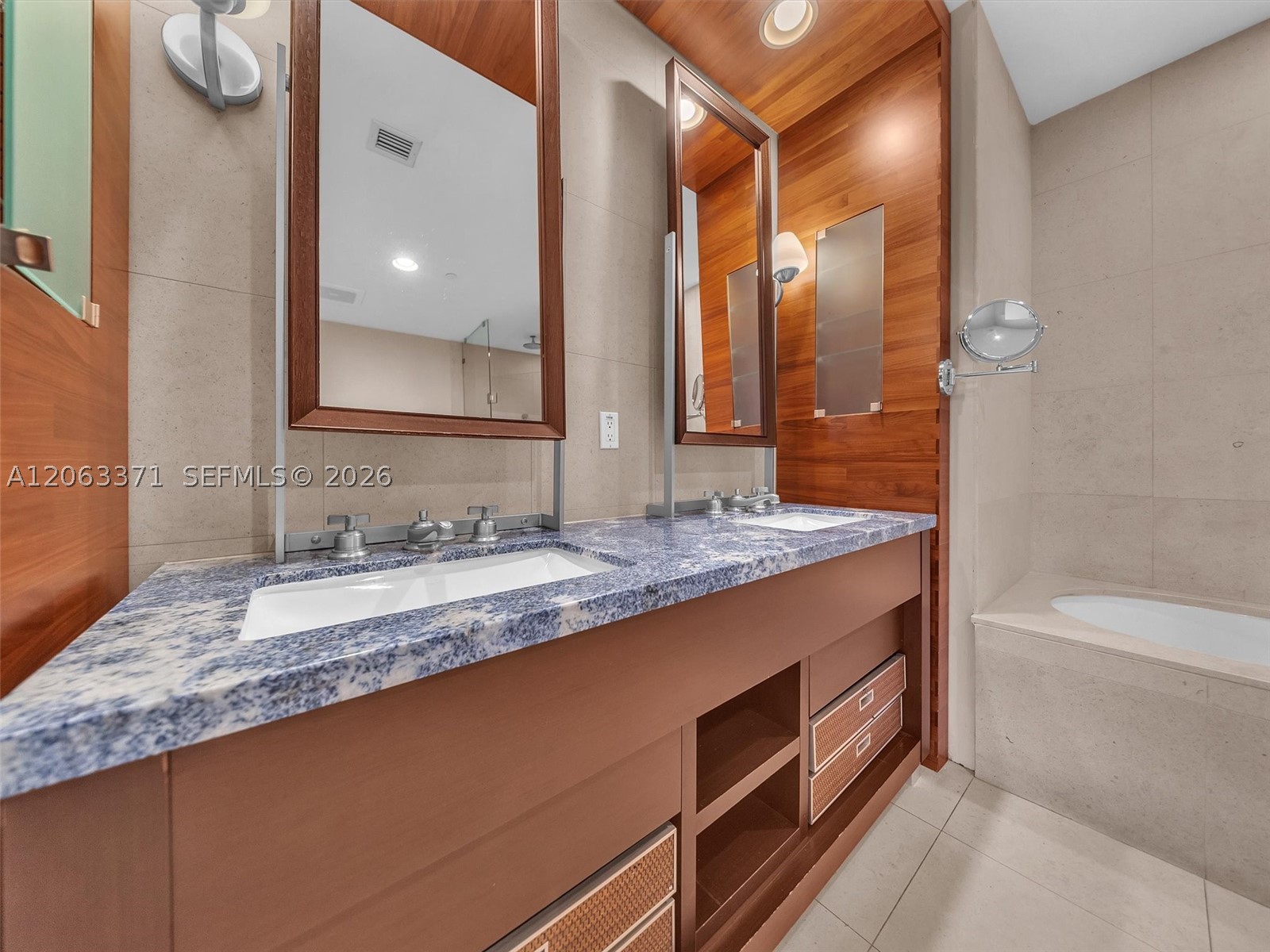A12063371 Property Photo 22