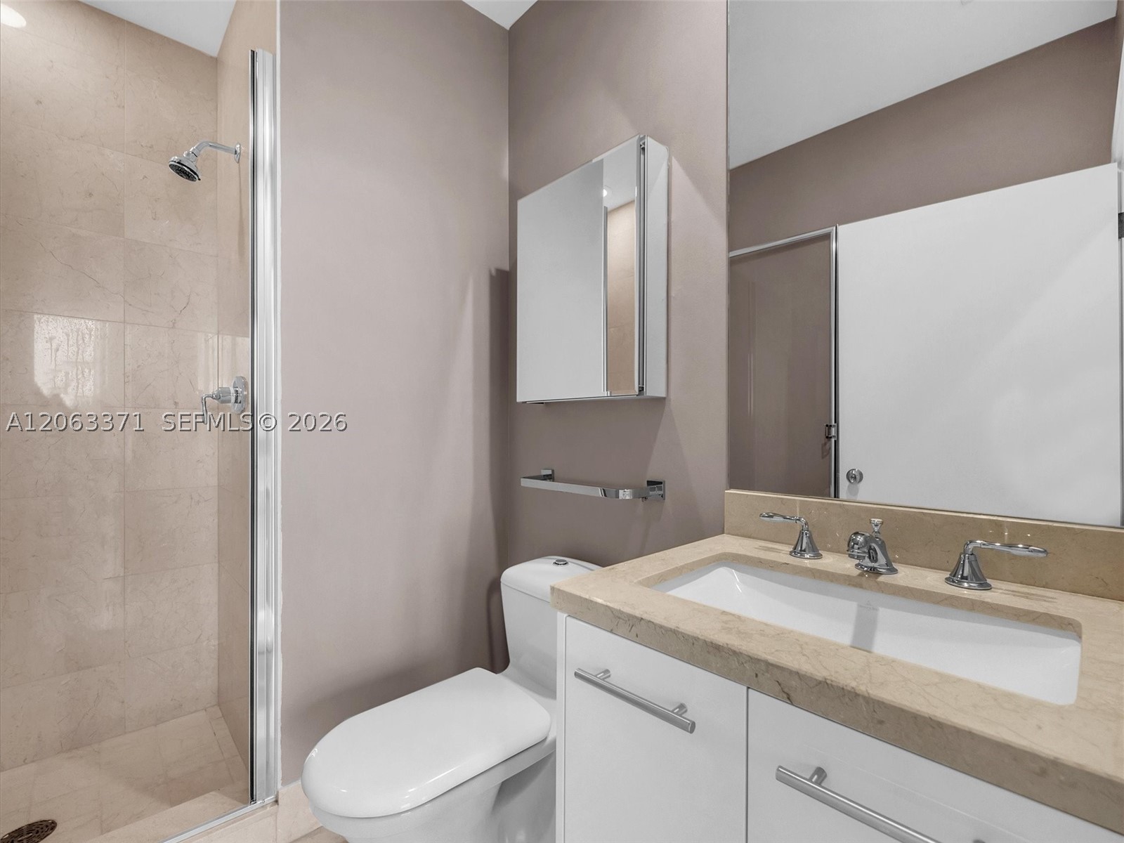 A12063371 Property Photo 27