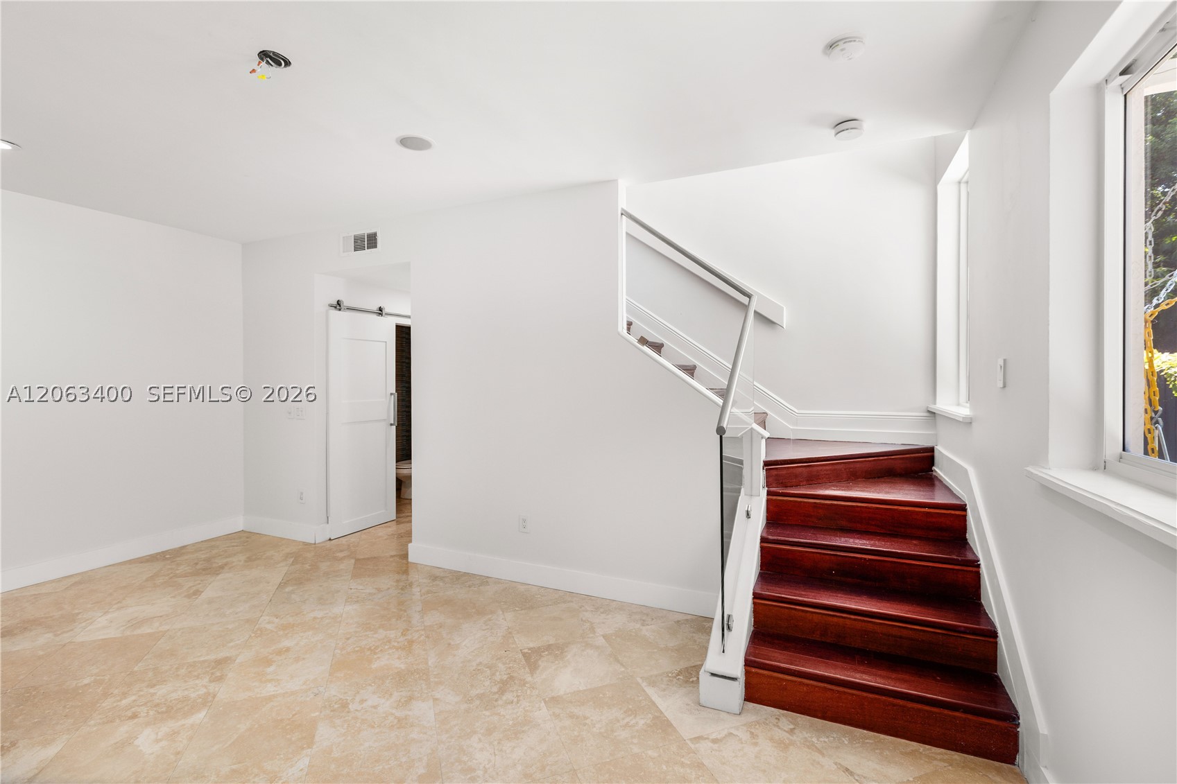 3160 Matilda St 3160 Property Photo 5