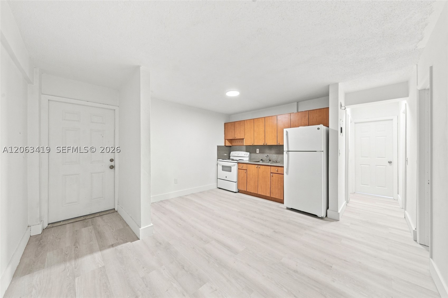635 Sw 7th Ct Apt 4 Property Photo 17
