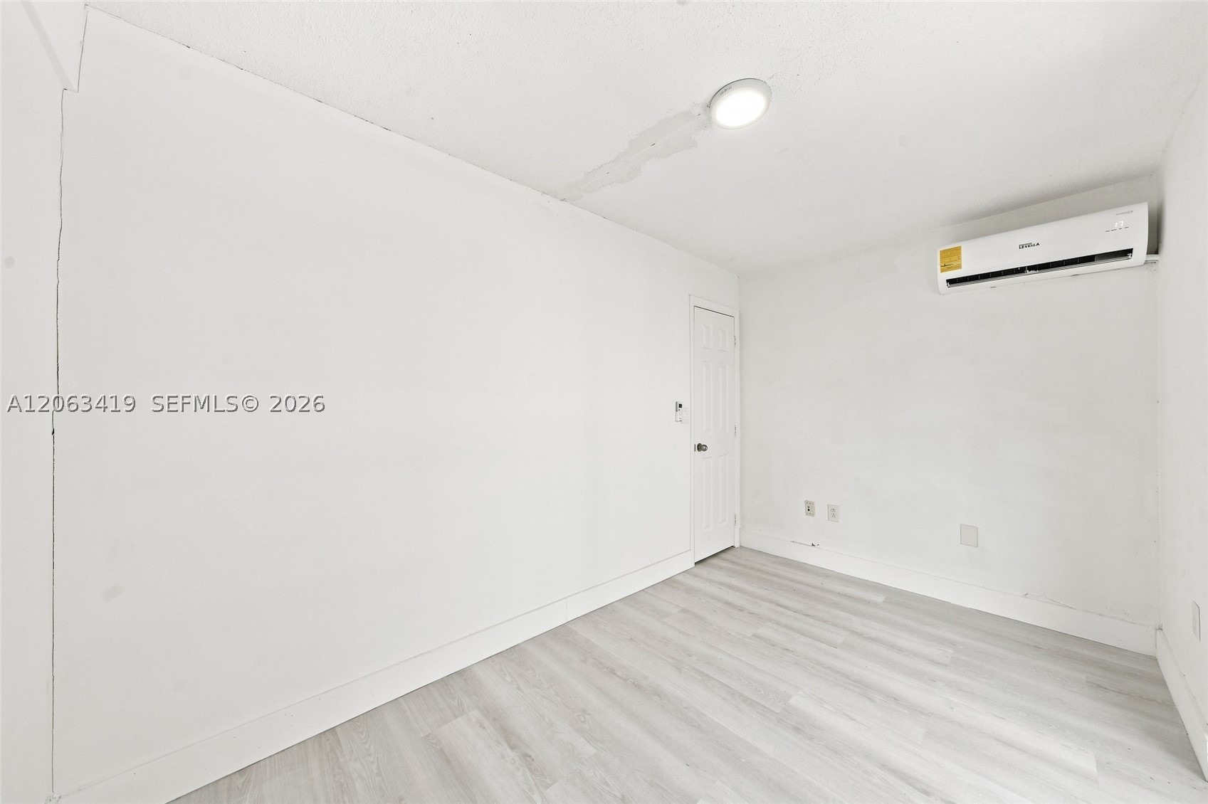635 Sw 7th Ct Apt 4 Property Photo 26