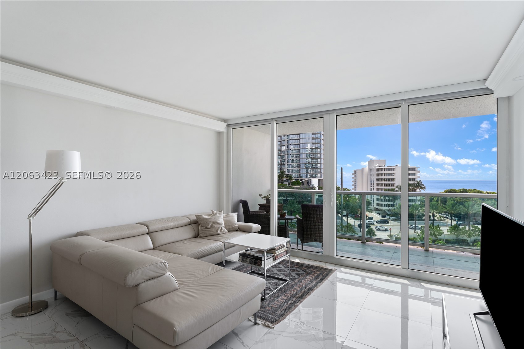 100 Bayview Dr 709 Property Photo 1