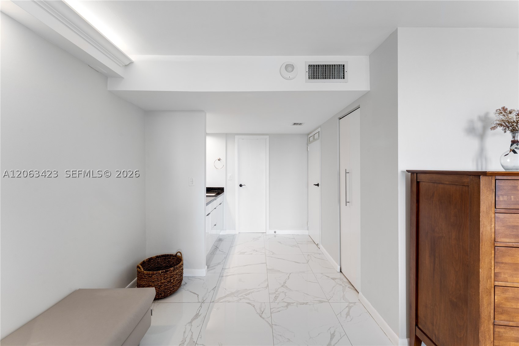 100 Bayview Dr 709 Property Photo 19