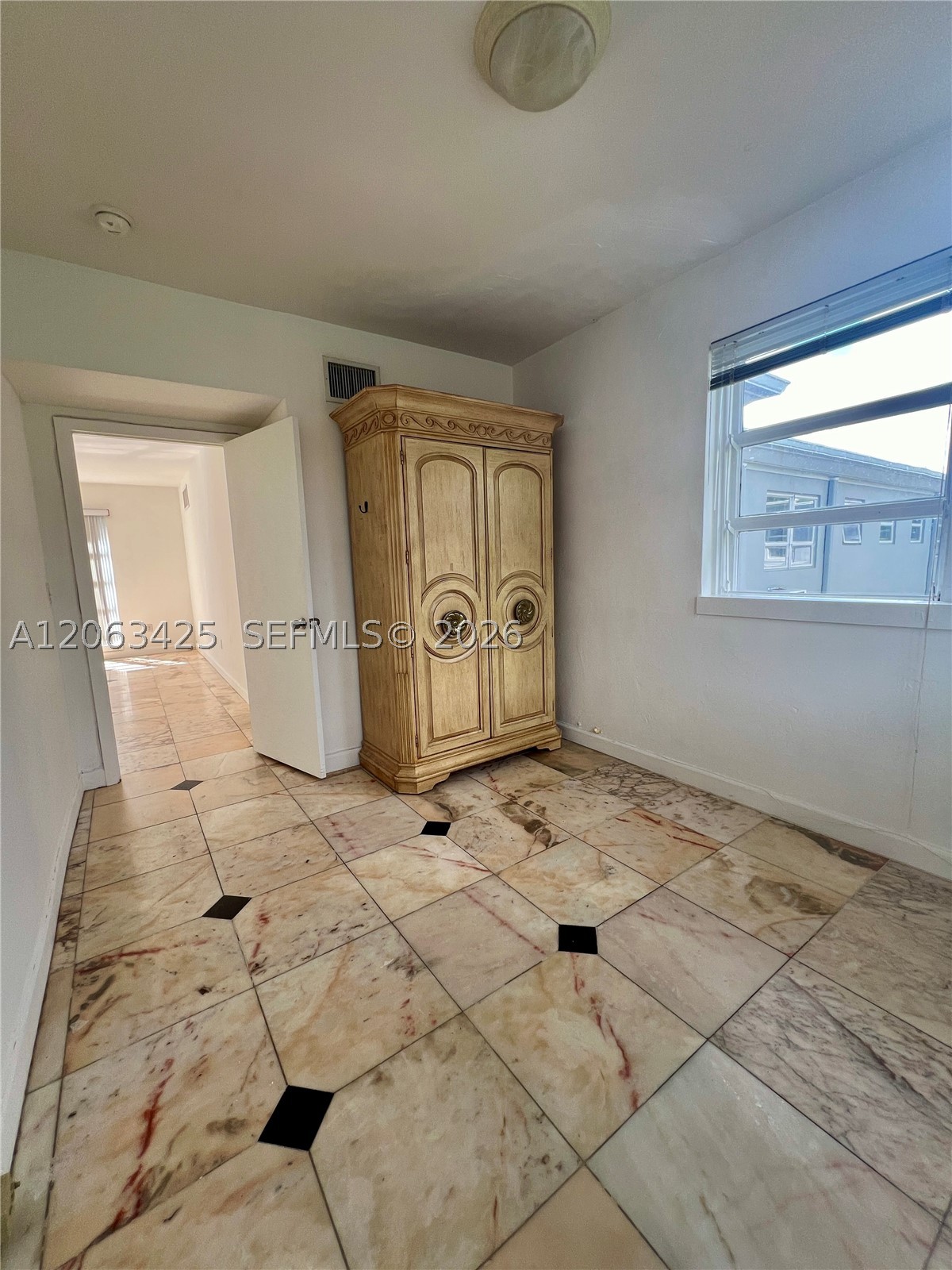 9350 E Bay Harbor Dr 6 Property Photo 7