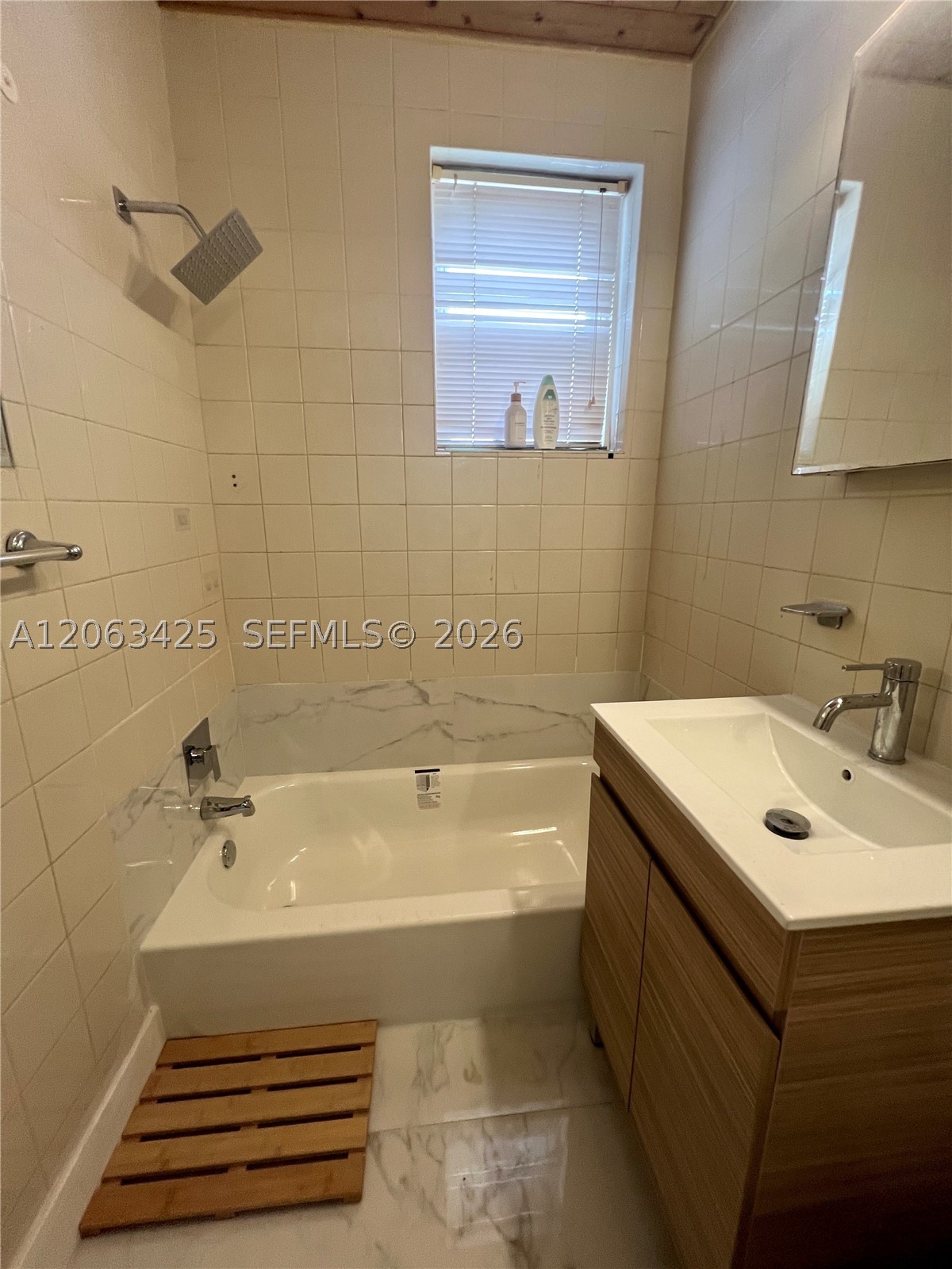 9350 E Bay Harbor Dr 6 Property Photo 13