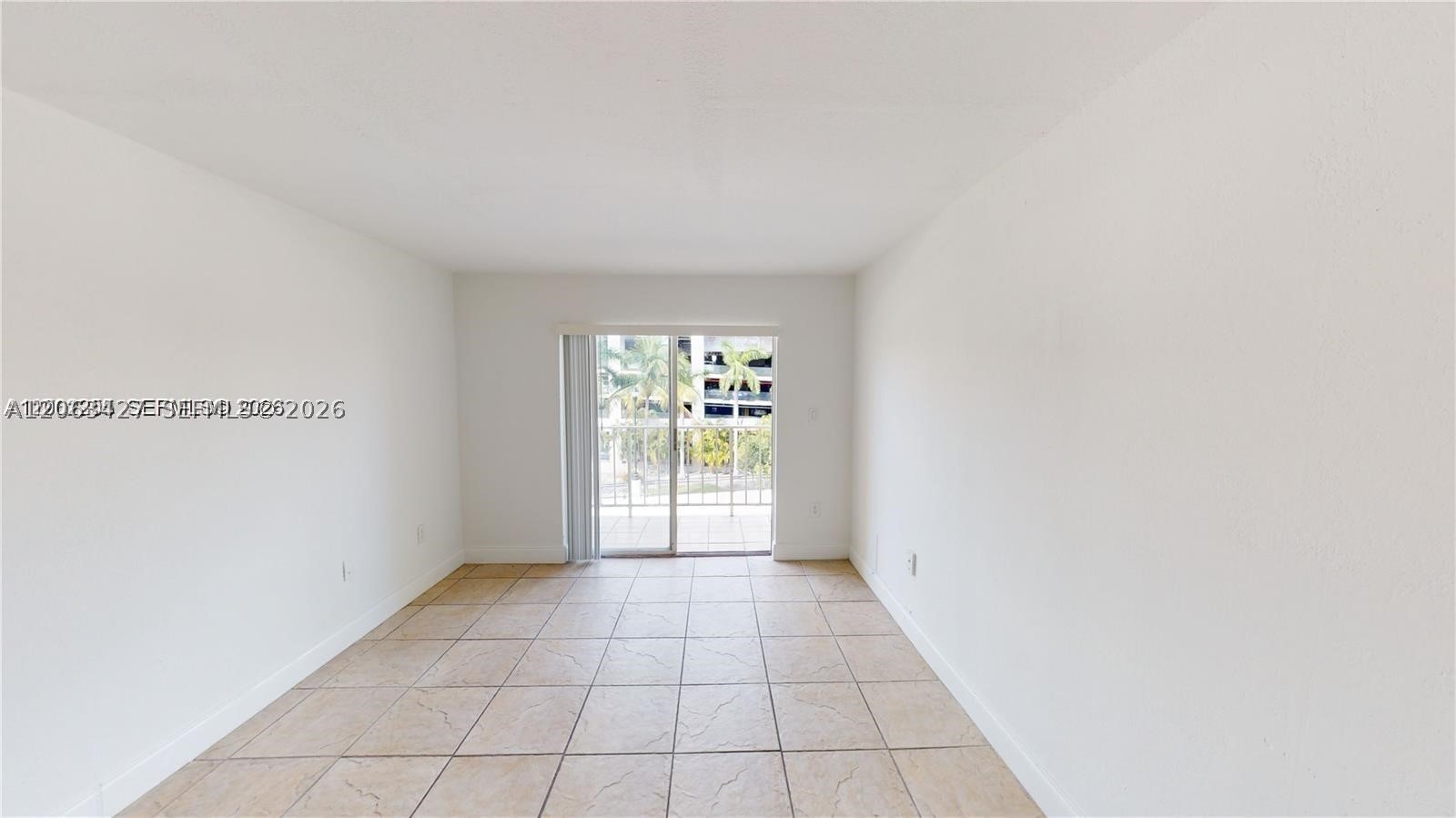 453 Sw 2nd St 301c Property Photo 5