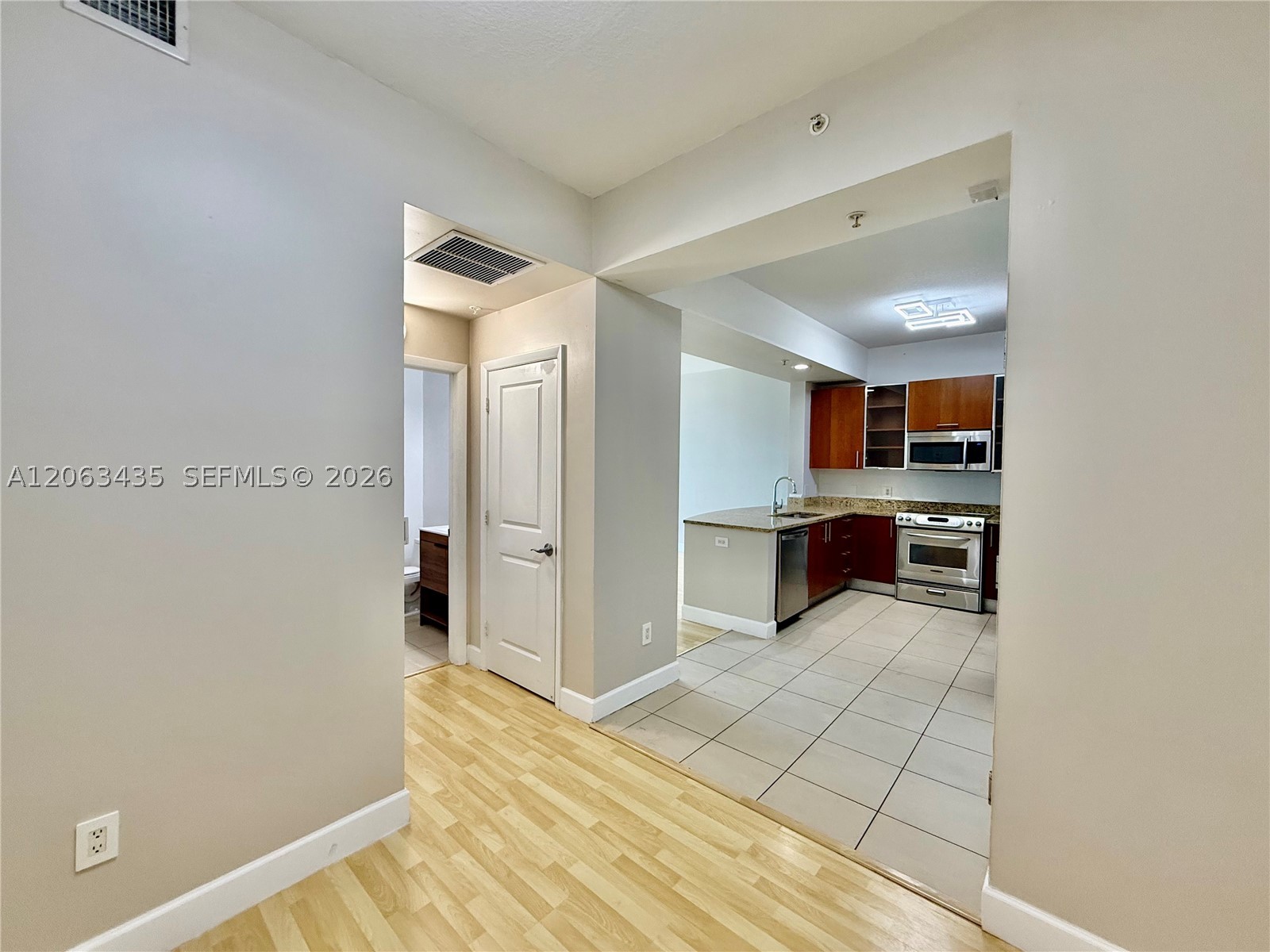 1945 S Ocean Dr 710 Property Photo 31
