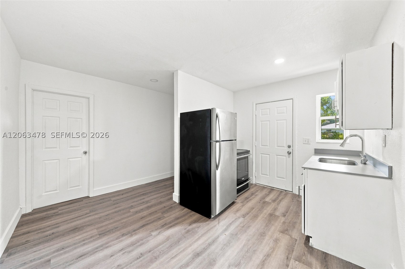 925 Nw 69th St 2 Property Photo 17