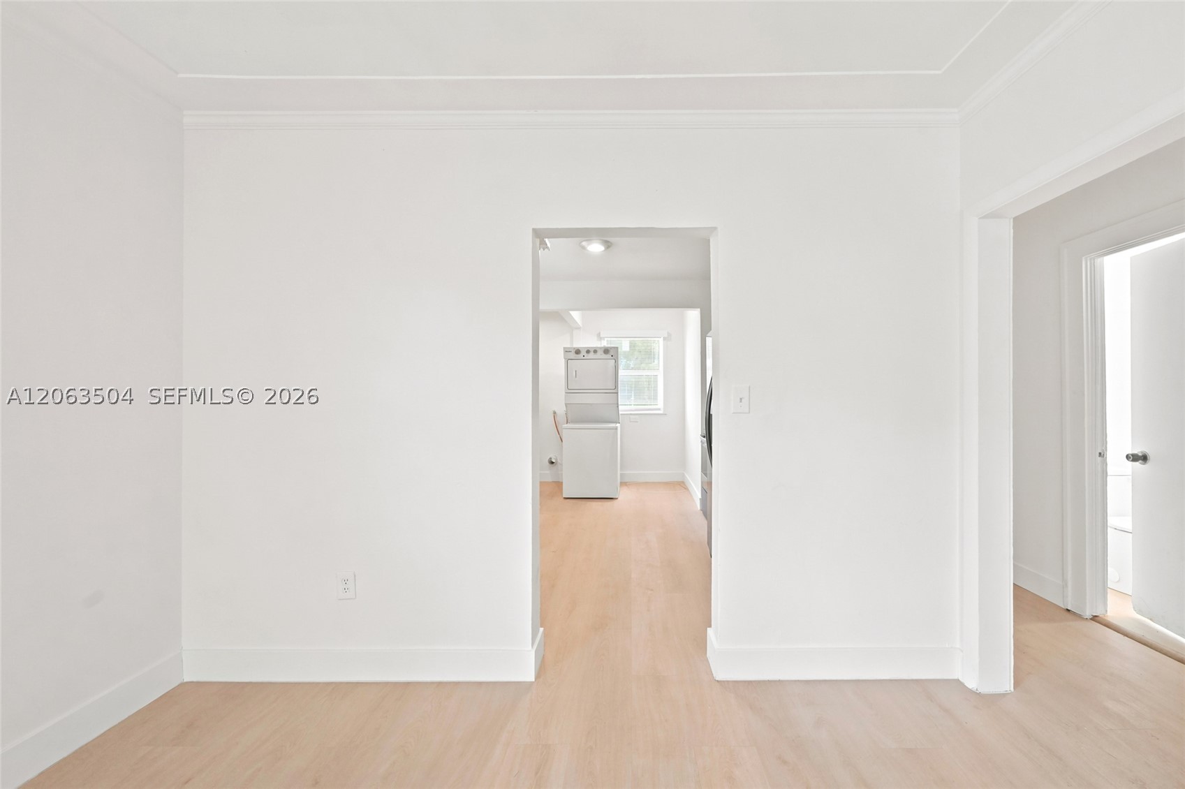 119 Ne 56th St 1 Property Photo 14