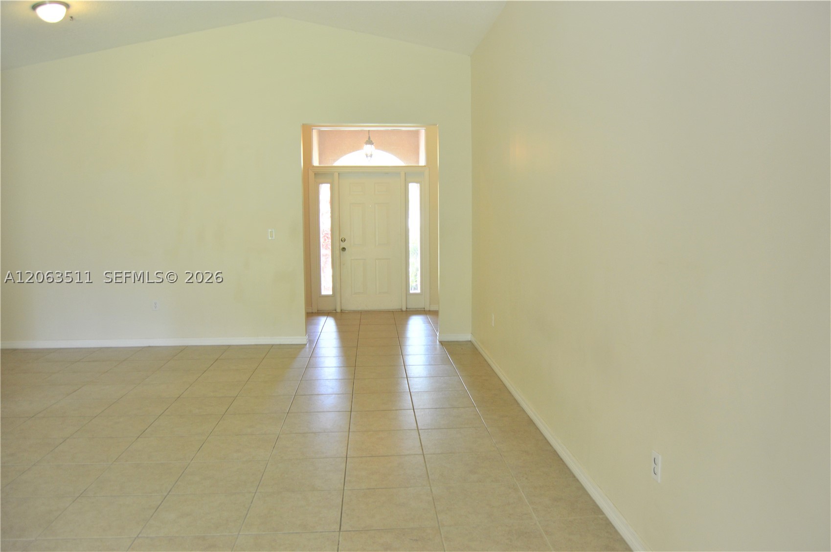 1855 Ne 36th Ave 1855 Property Photo 4