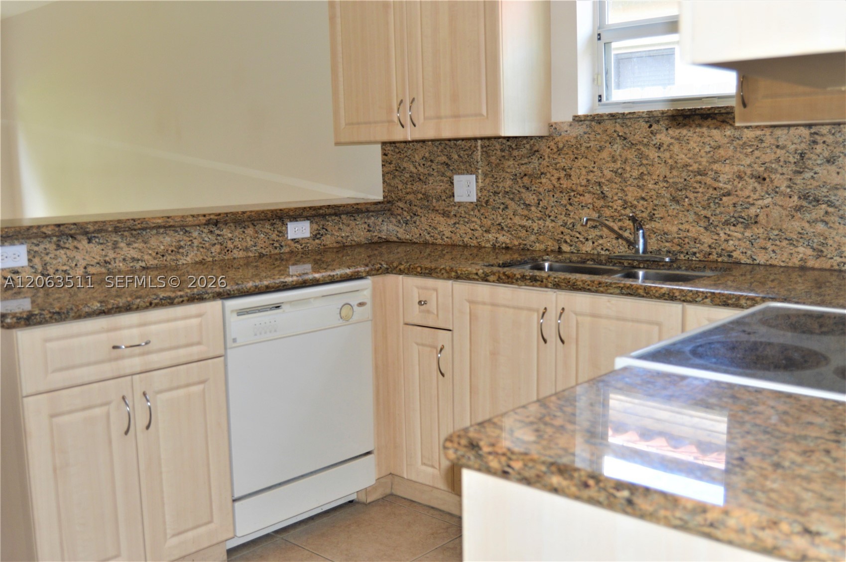 1855 Ne 36th Ave 1855 Property Photo 10