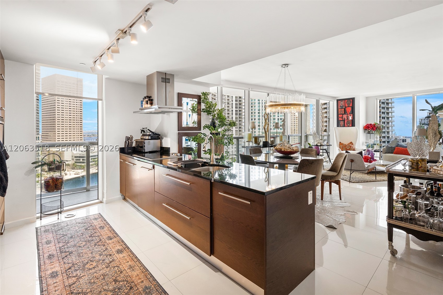 495 Brickell Ave 1802 Property Photo 3