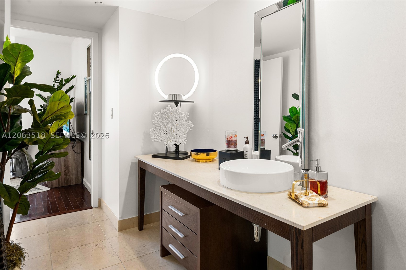 495 Brickell Ave 1802 Property Photo 13