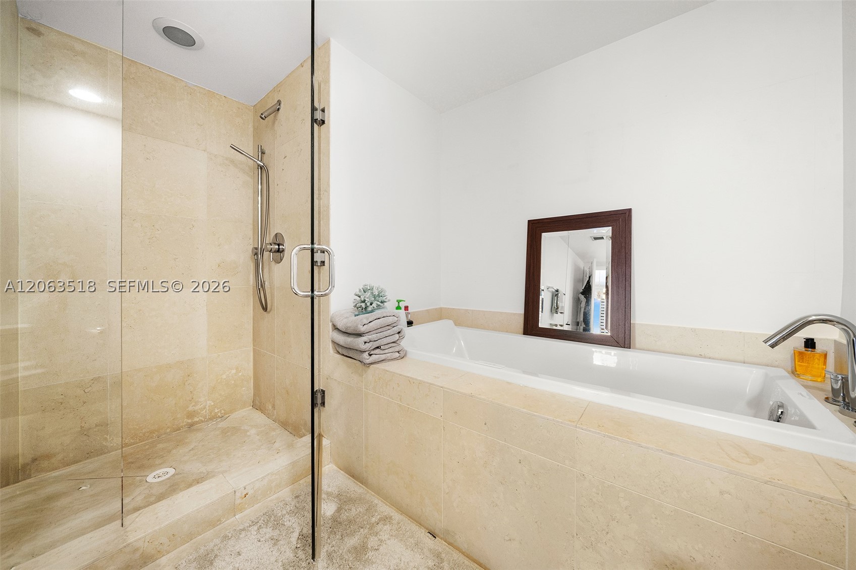 495 Brickell Ave 1802 Property Photo 26