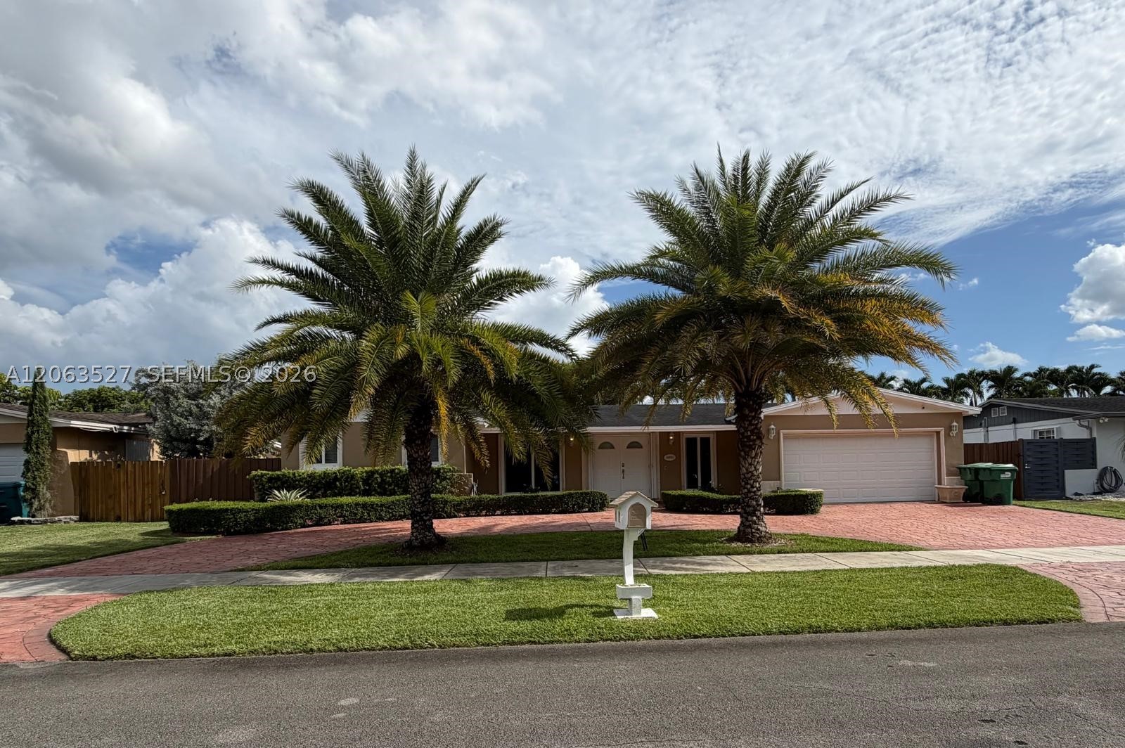 14552 Sw 75th St Property Photo 1