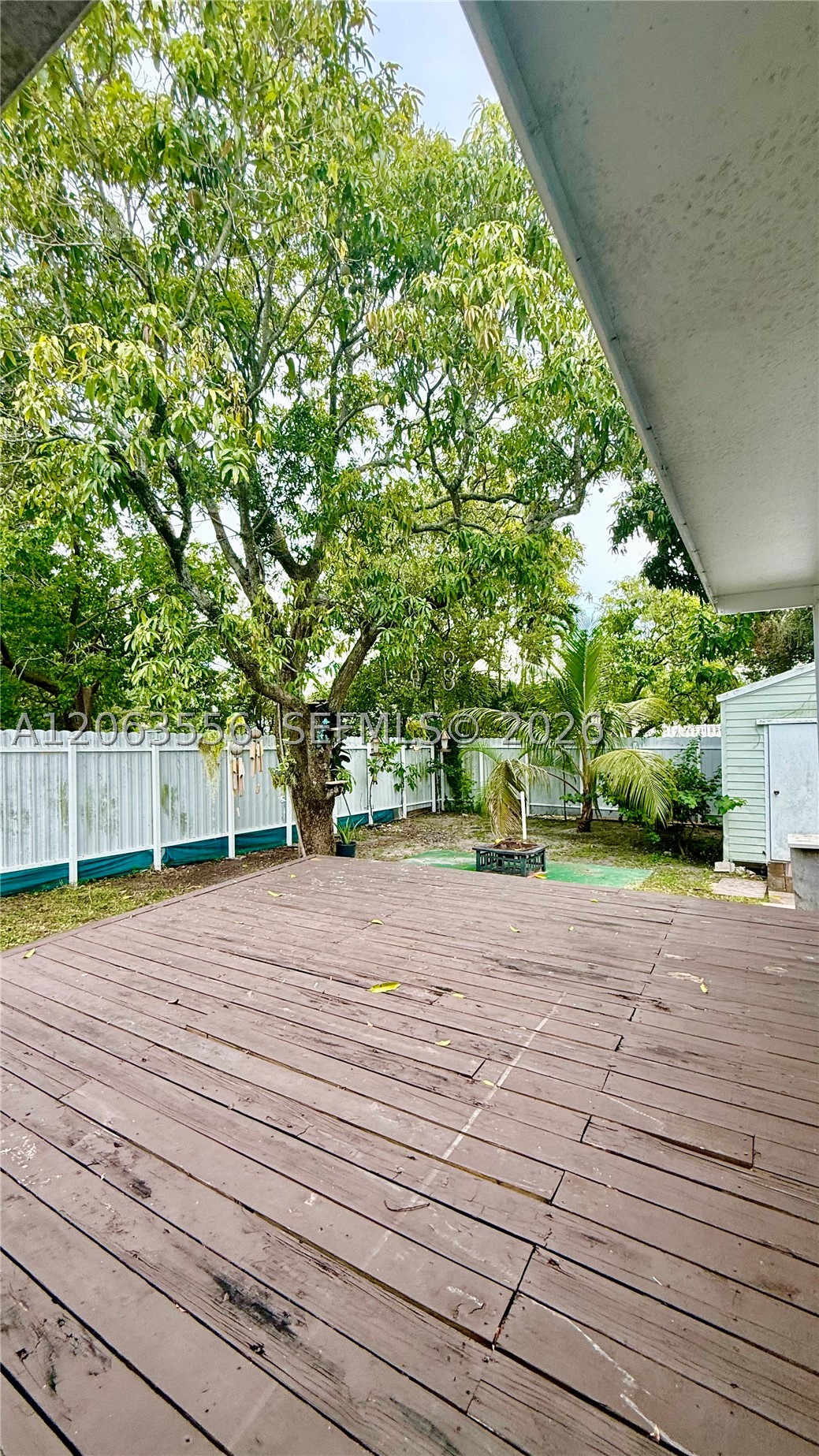 1018 Foster Rd Property Photo 23