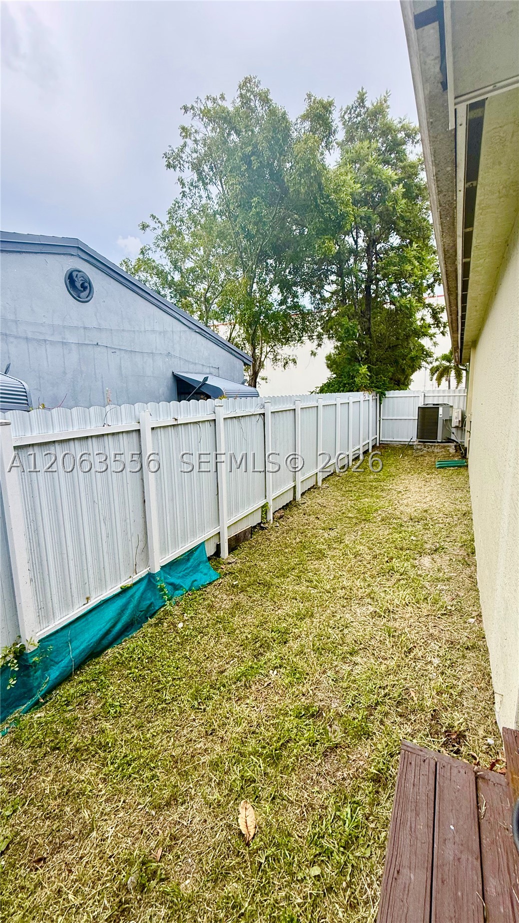 1018 Foster Rd Property Photo 25