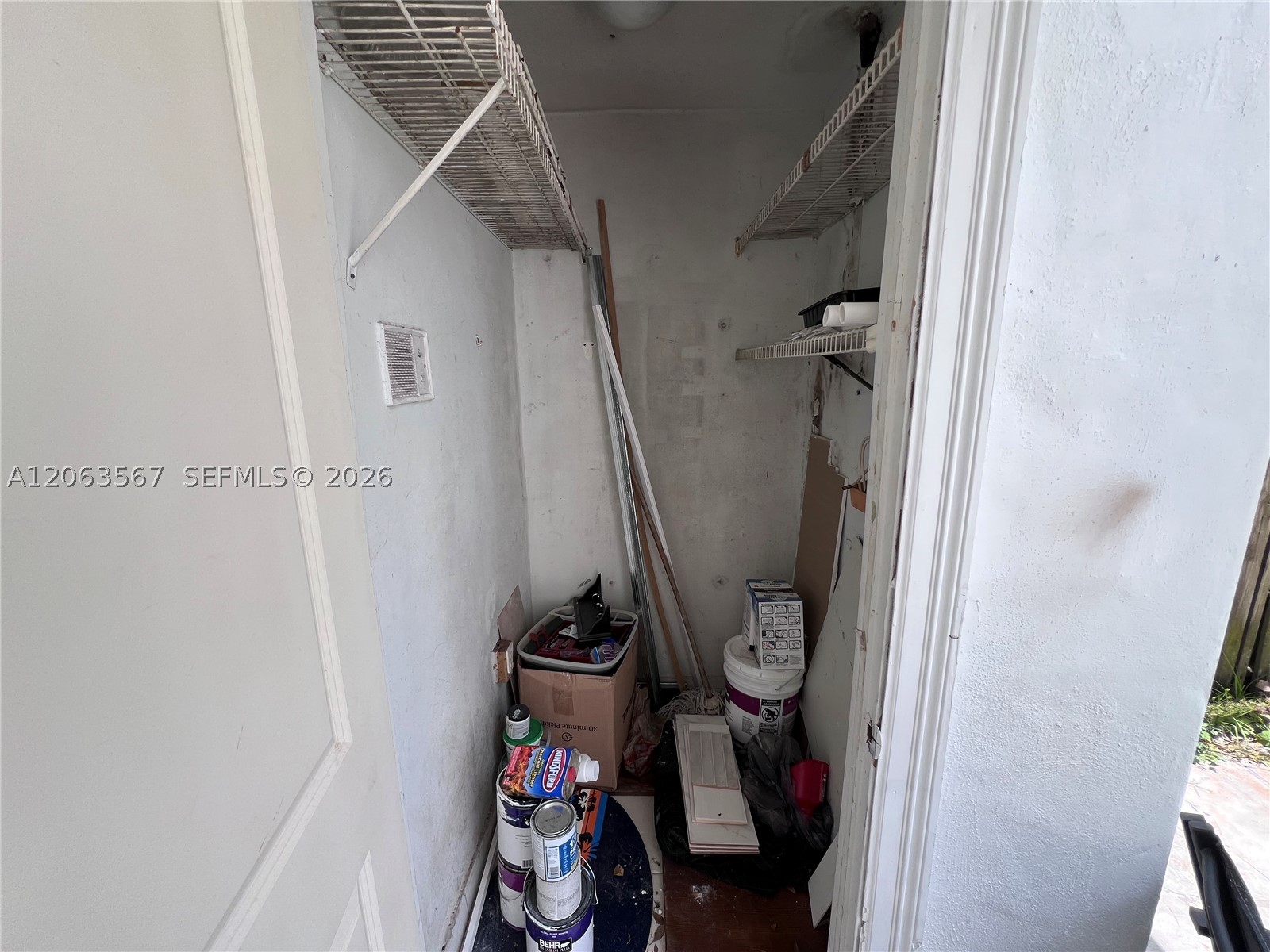 2750 N 34th Ave 9d Property Photo 15
