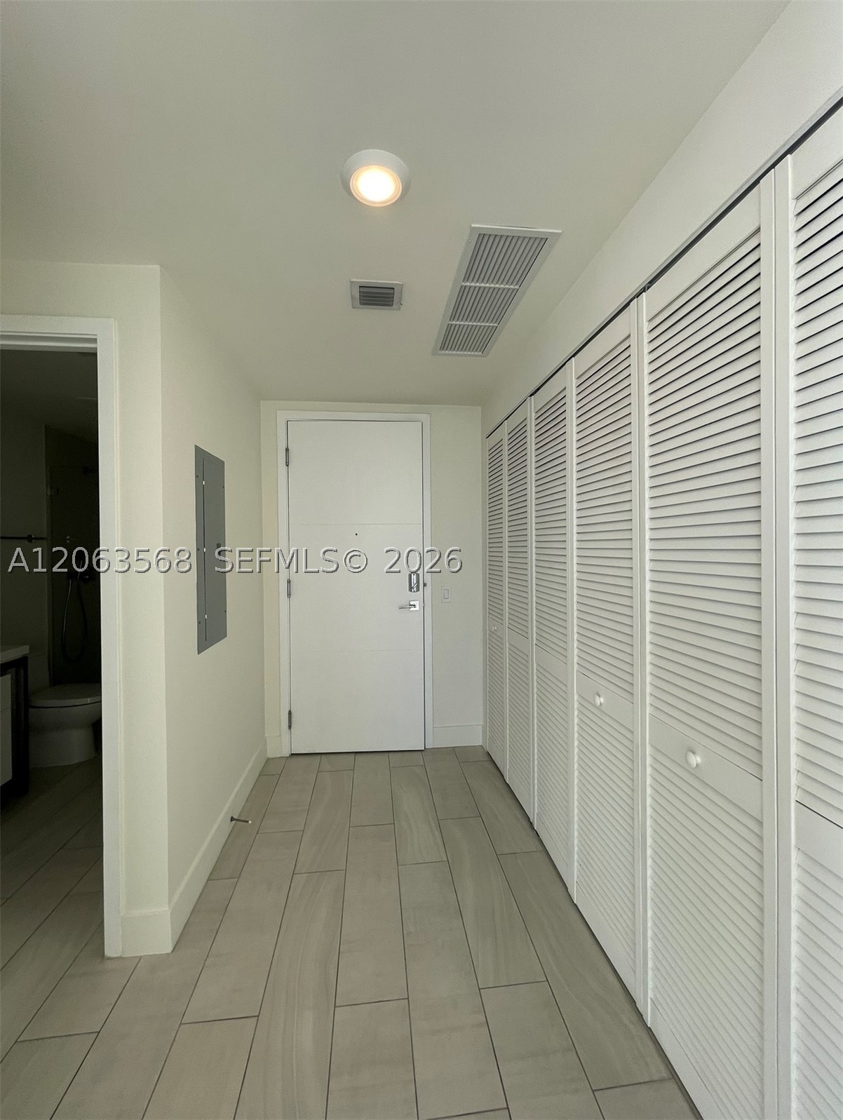 2000 Metropica Way 504 Property Photo 20