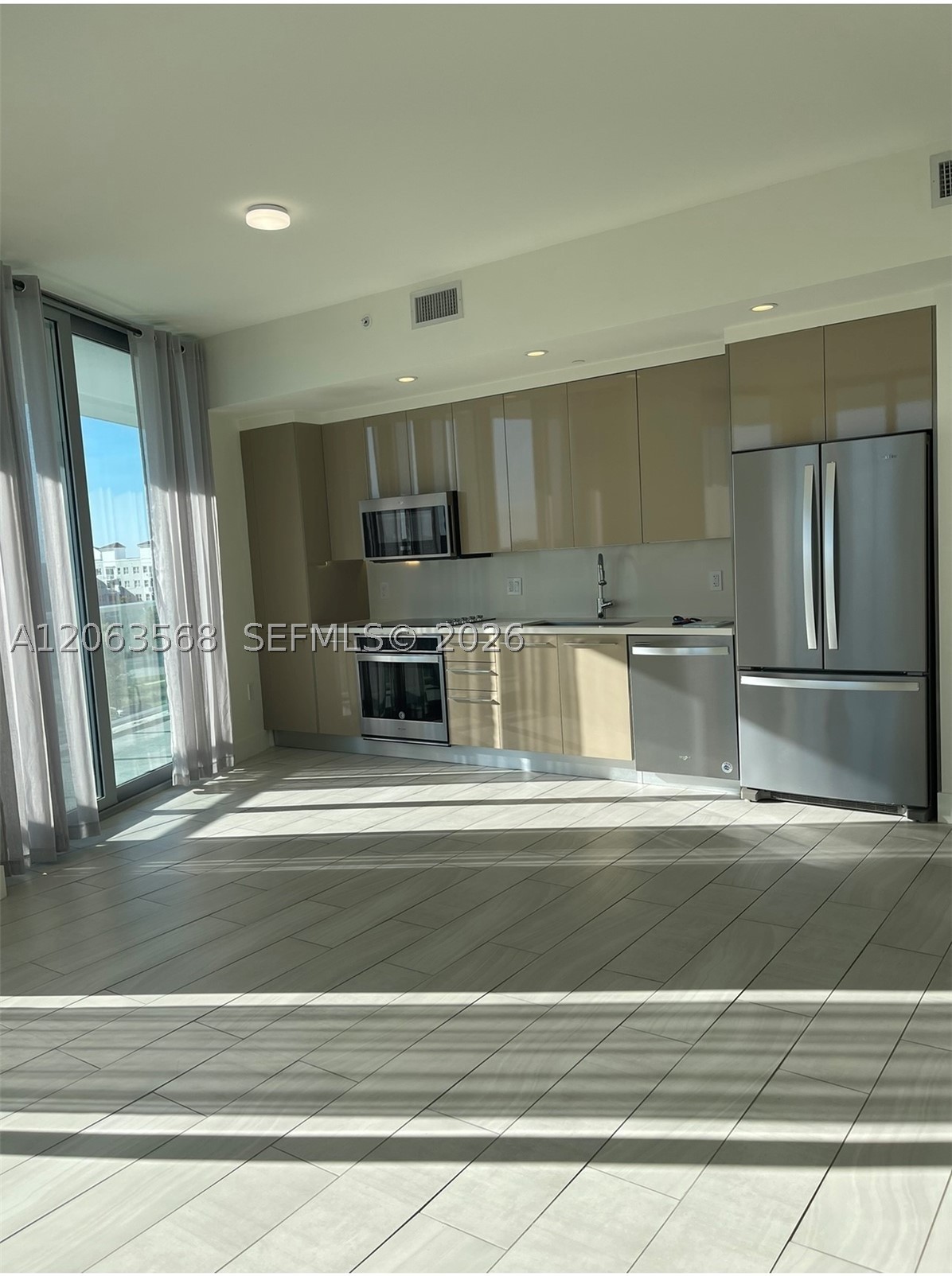2000 Metropica Way 504 Property Photo 22