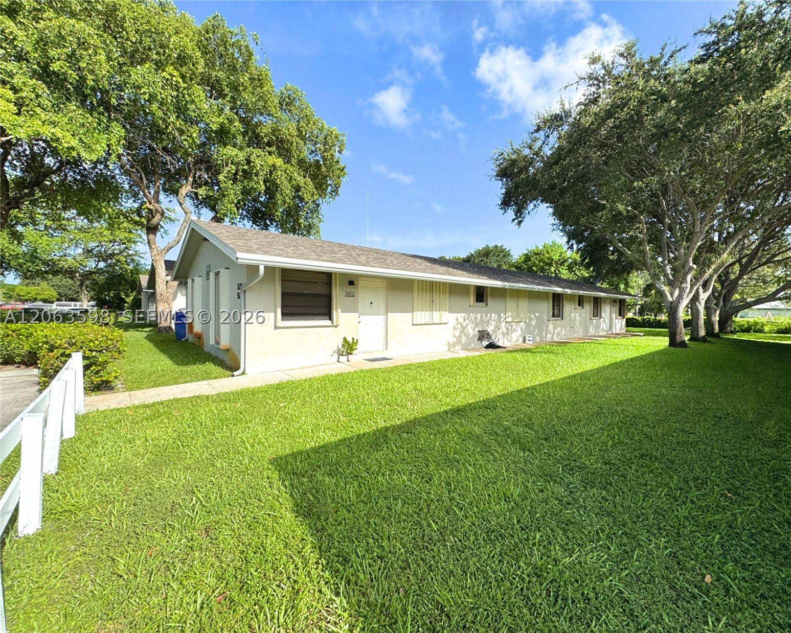 5637 Taft St 5637 Property Photo 1
