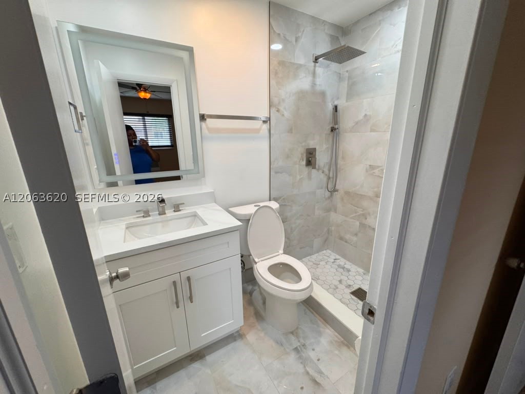 18331 Nw 2nd Ct Property Photo 2