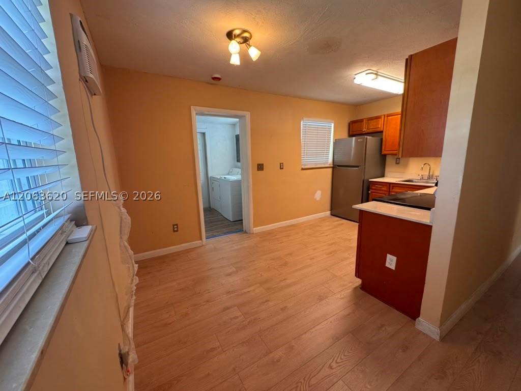 18331 Nw 2nd Ct Property Photo 5