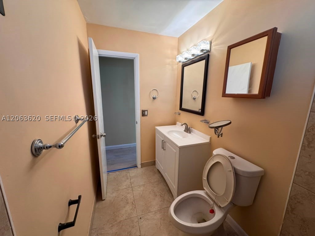 18331 Nw 2nd Ct Property Photo 8
