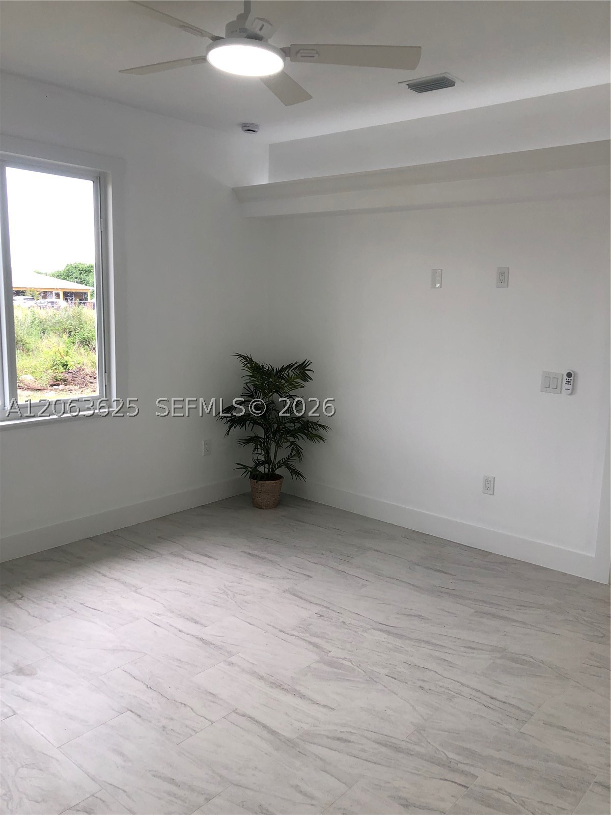 4568/4570 Golfview Blvd Property Photo 12