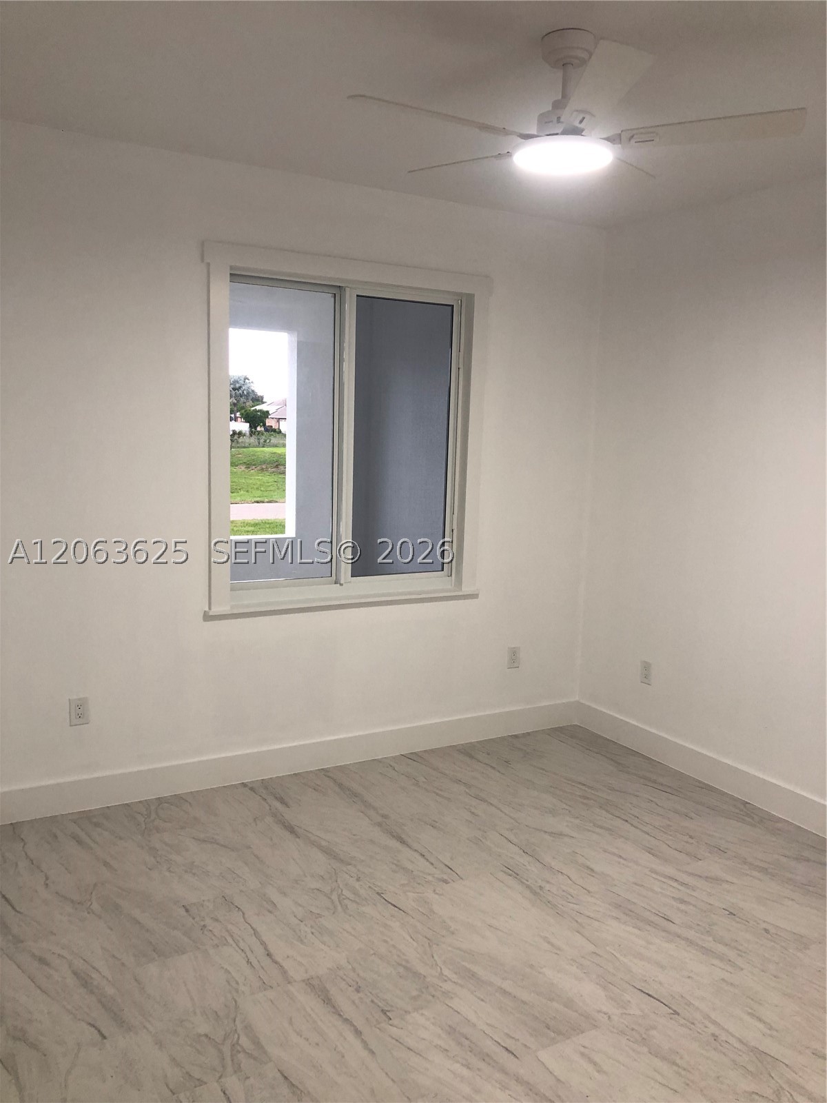 4568/4570 Golfview Blvd Property Photo 17