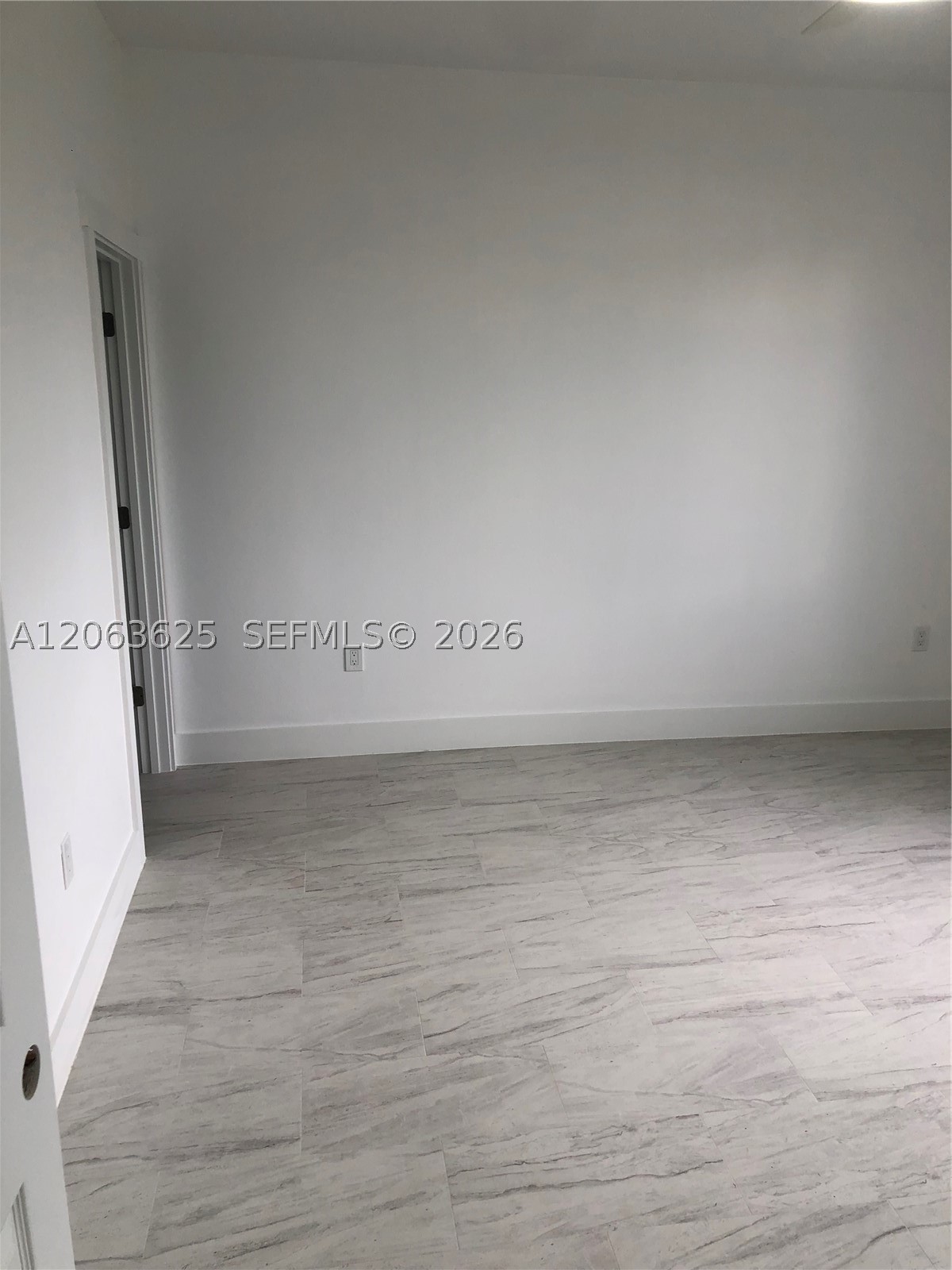 4568/4570 Golfview Blvd Property Photo 18