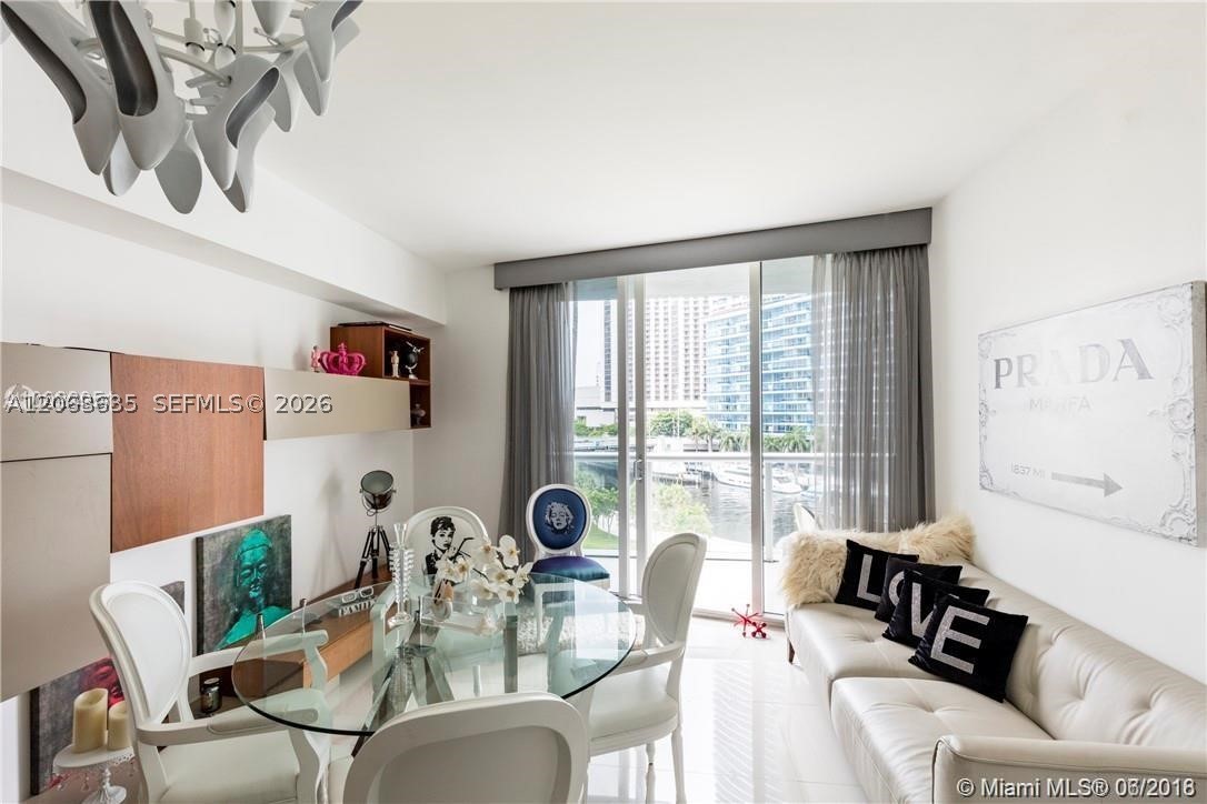 465 Brickell Ave 604 Property Photo 2