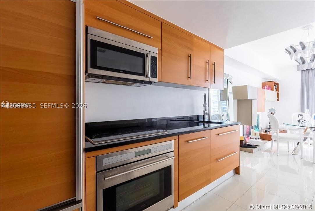 465 Brickell Ave 604 Property Photo 4