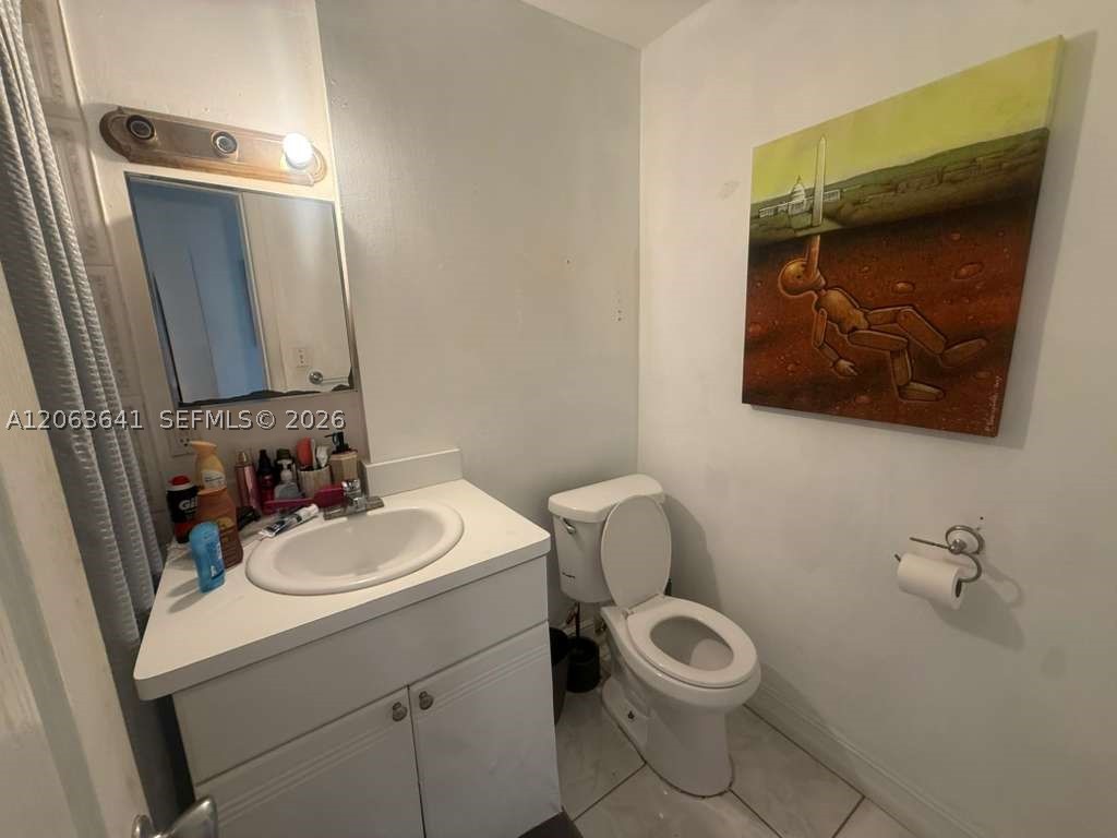 820 Euclid Ave 206 Property Photo 8