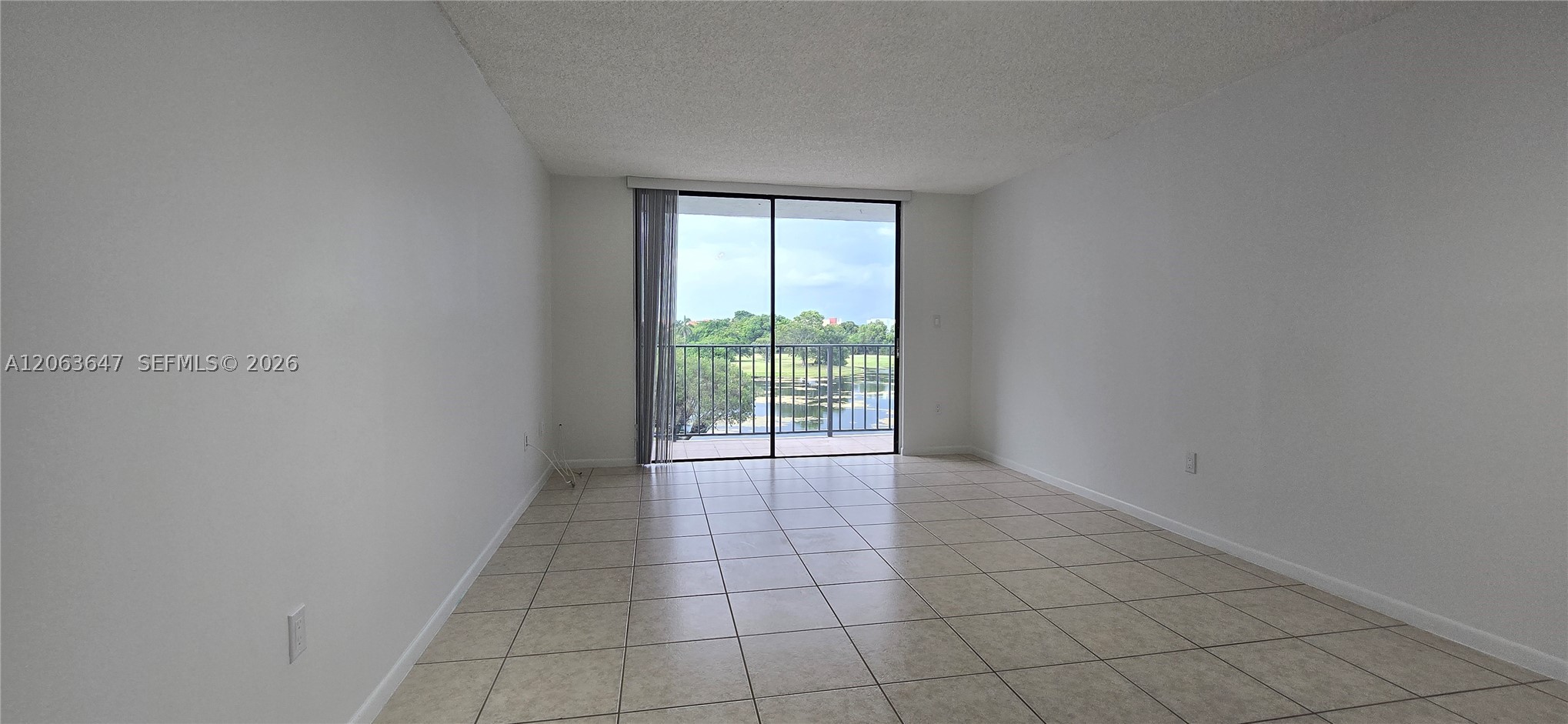 9688 Fontainebleau Blvd 404 Property Photo 3