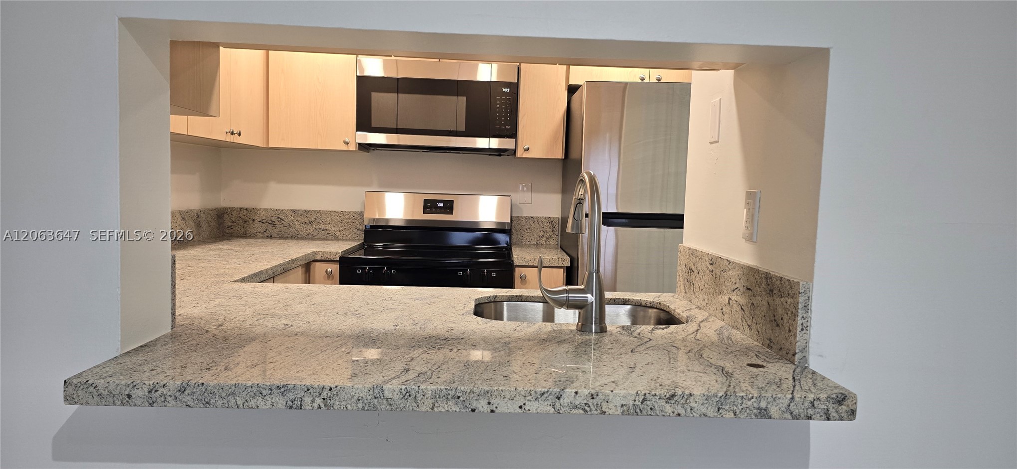9688 Fontainebleau Blvd 404 Property Photo 5