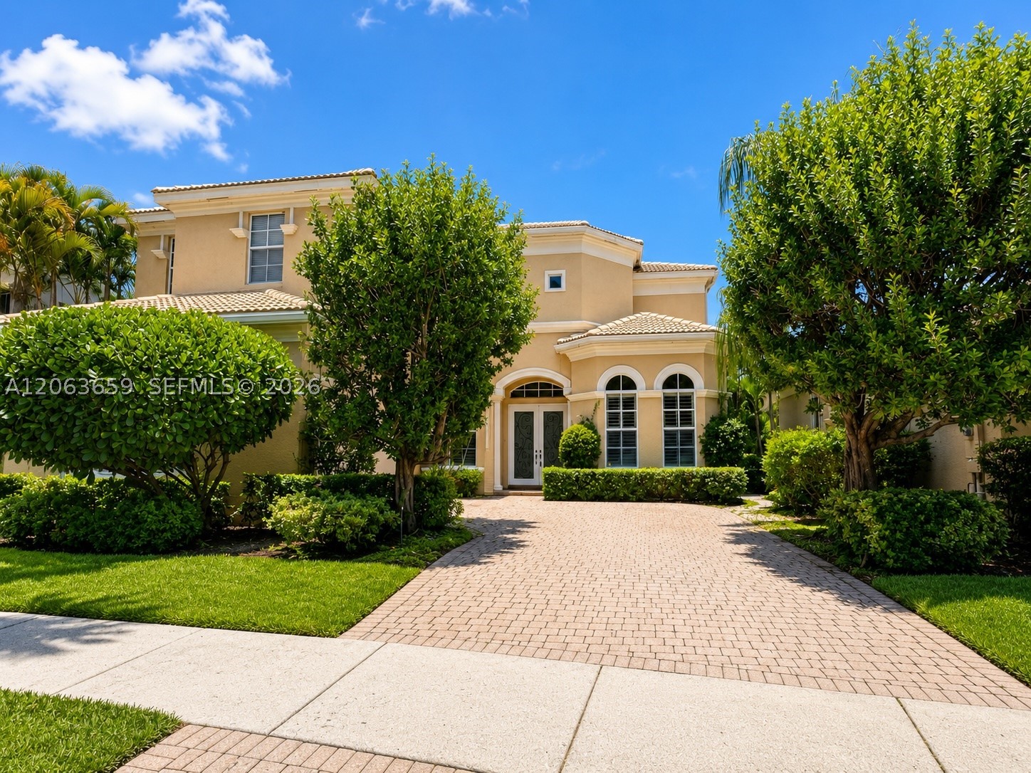 138 Tranquilla Dr Property Photo 1