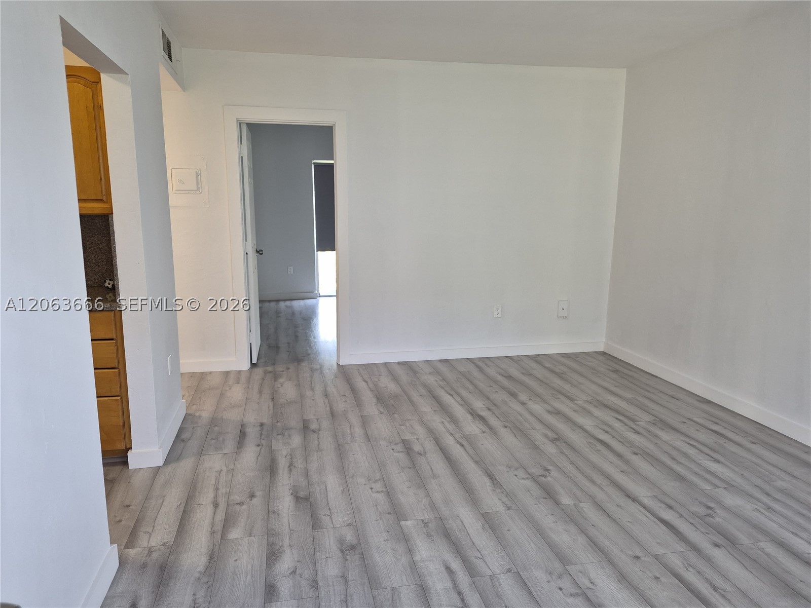 344 Meridian Ave 4b Property Photo 6