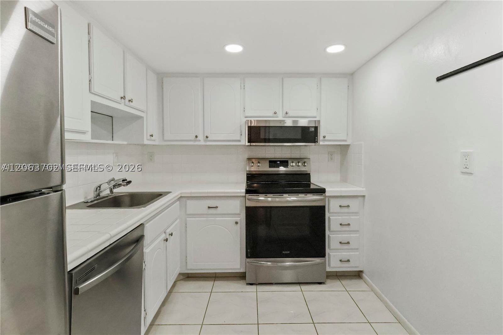 3215 S Ocean Blvd 804 Property Photo 13