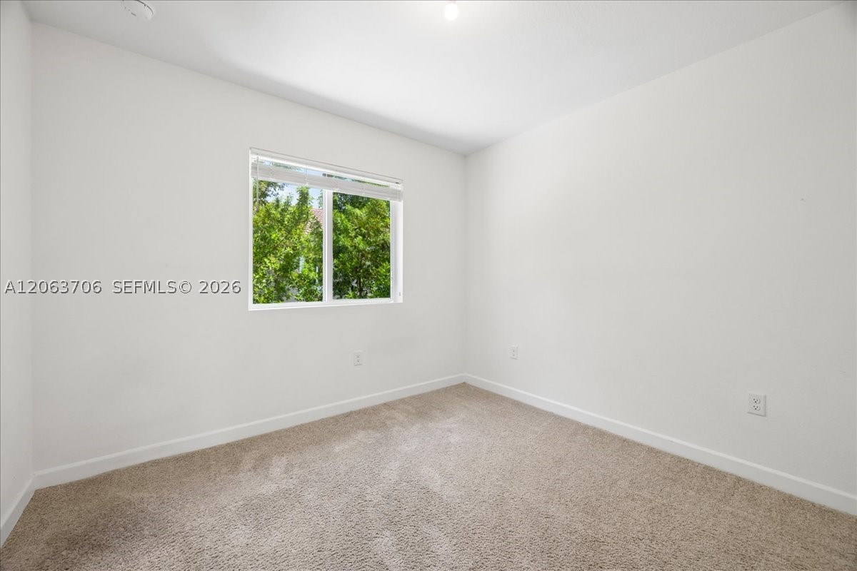2478 Se 10th Ct Property Photo 12
