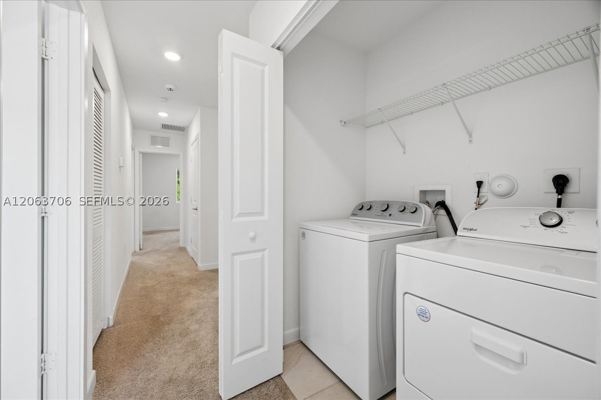 2478 Se 10th Ct Property Photo 14