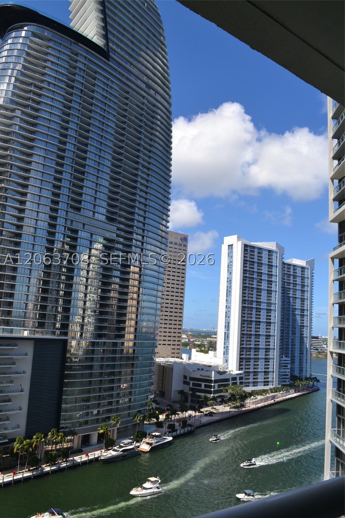 475 Brickell Ave 1814 Property Photo 2