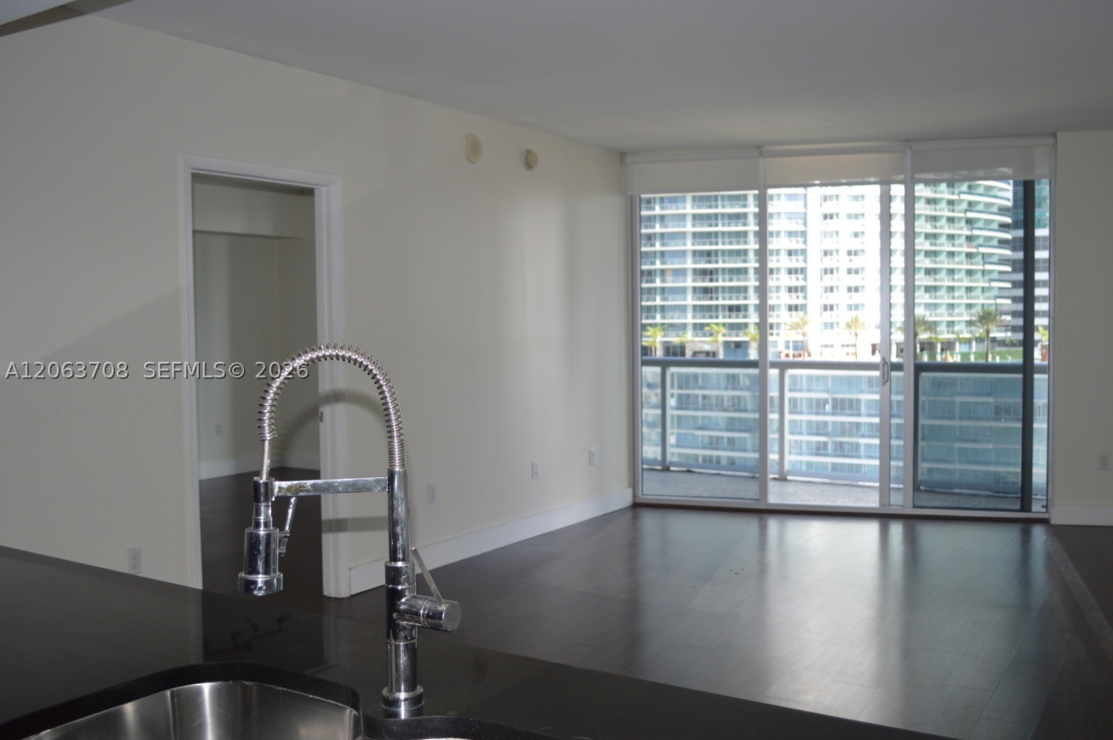 475 Brickell Ave 1814 Property Photo 9