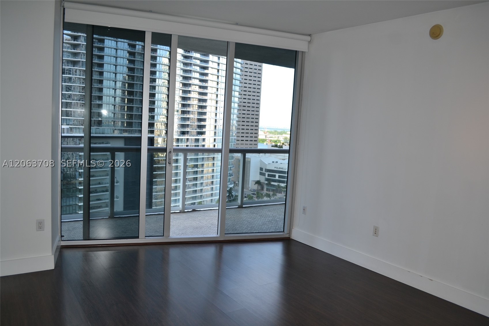 475 Brickell Ave 1814 Property Photo 11